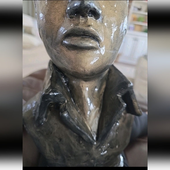 Elvis Presley Bronze Bust Ceramic Head Bust King Of Rock Decor Collectable 50s - Picture 3 of 13